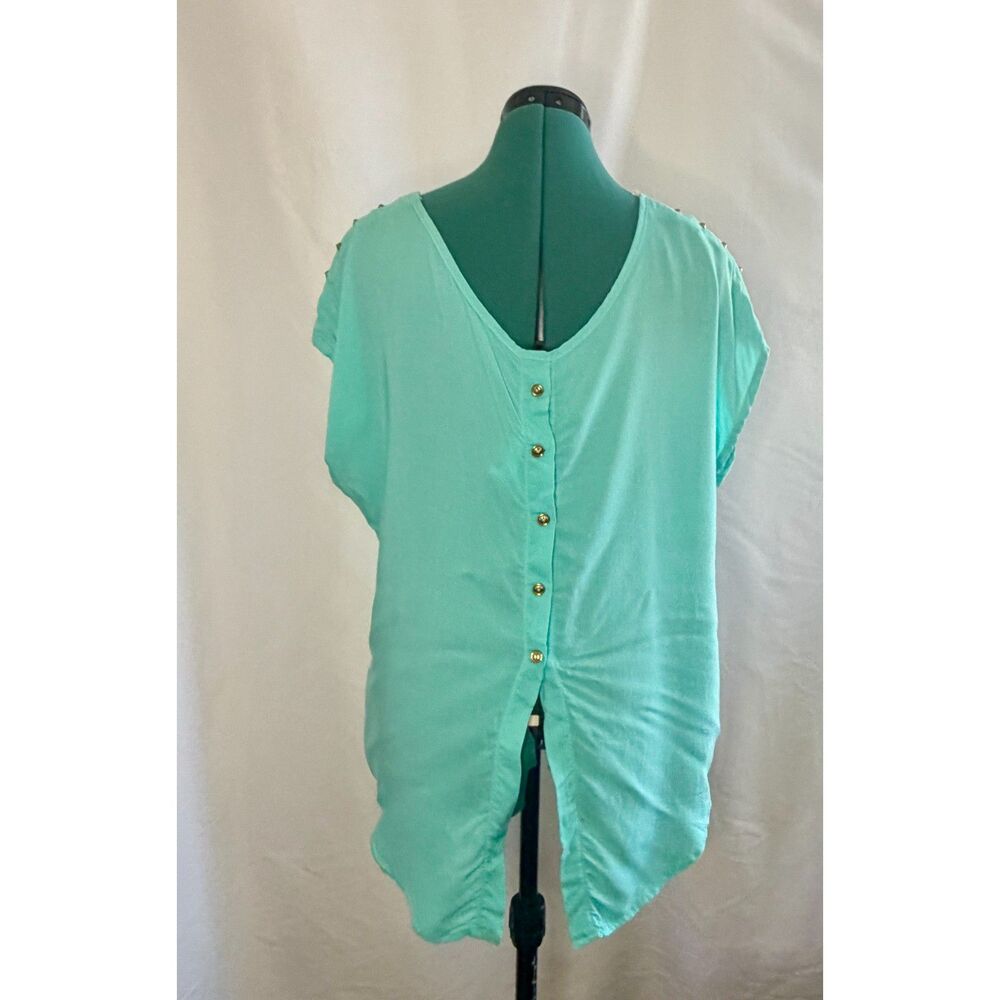 NWT Charlotte Russe teal blue cap-sleeve top. Size large